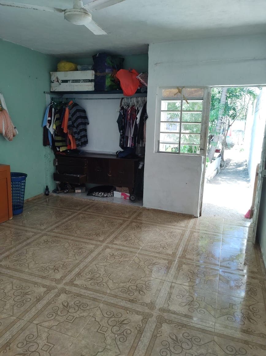 <p>Hermosa casa cerca del mercado de Chembech</p>