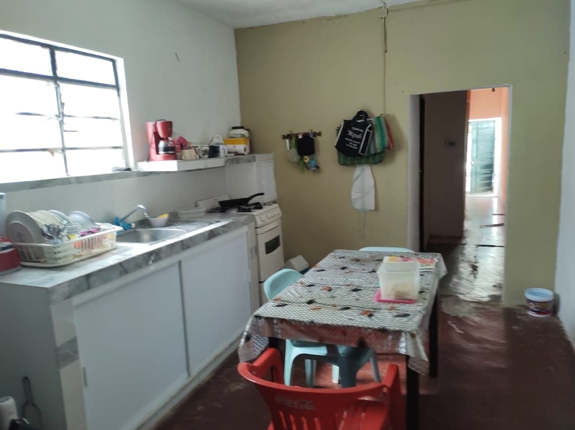 <p>Hermosa casa cerca del mercado de Chembech</p>