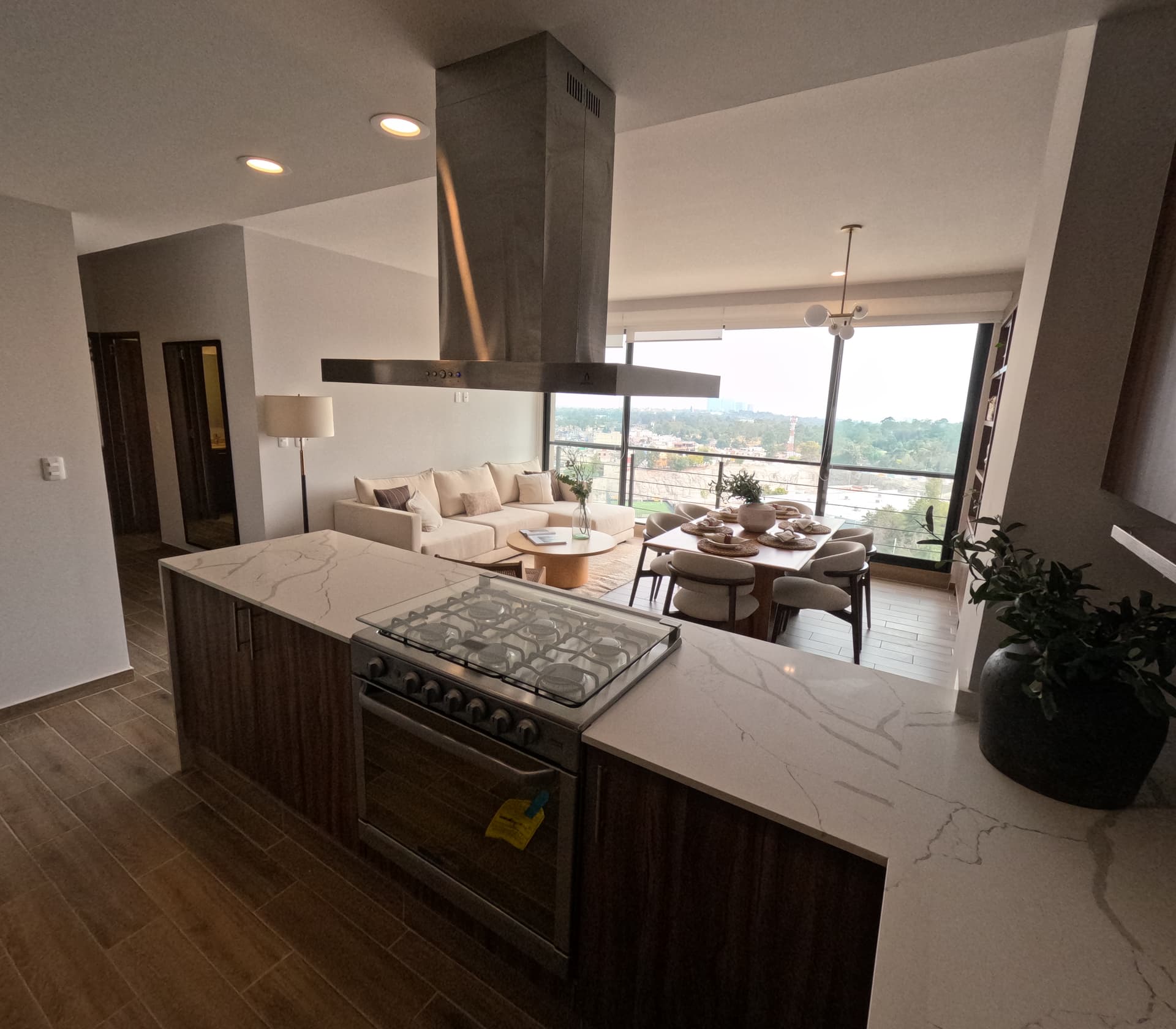 <p>Hermoso deparrtamento en cumbres herradura,</p><p><br></p><p>Departamentos con amenidades desde 4.55 millones de pesos.</p>